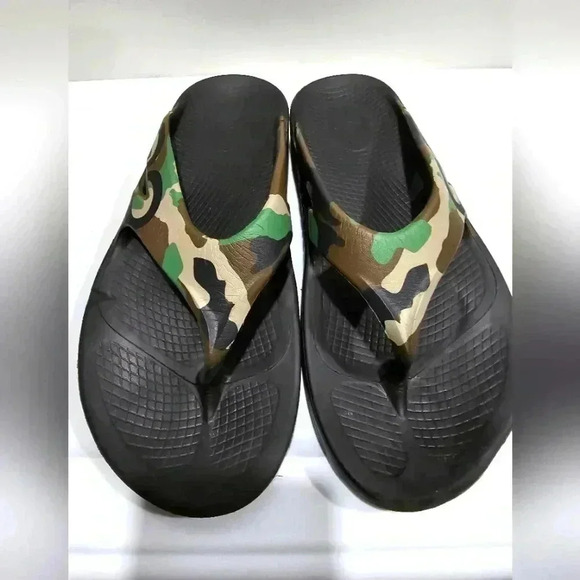 OOFOS Other - OOFOS OOriginal Sport Flip-Flops Unisex Women's Size 16 Mens Size 14